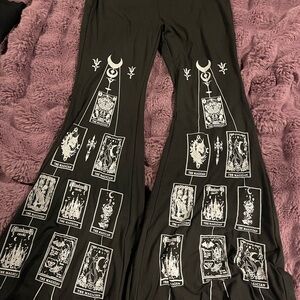 ROMWE Black Graphic Flare Pants